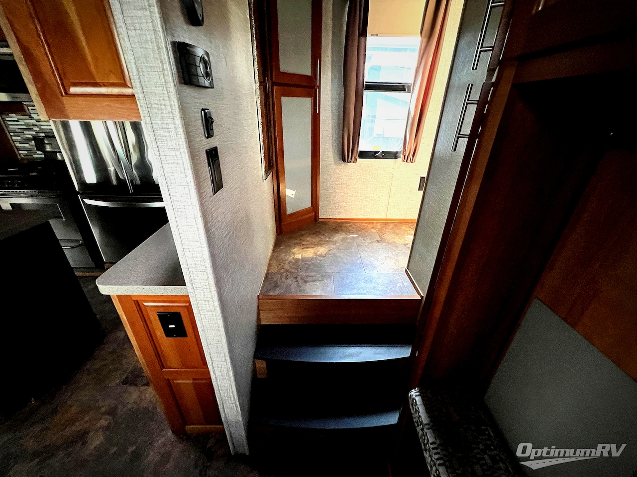 2017 Augusta RV Ambition AB-38RL Photo 13