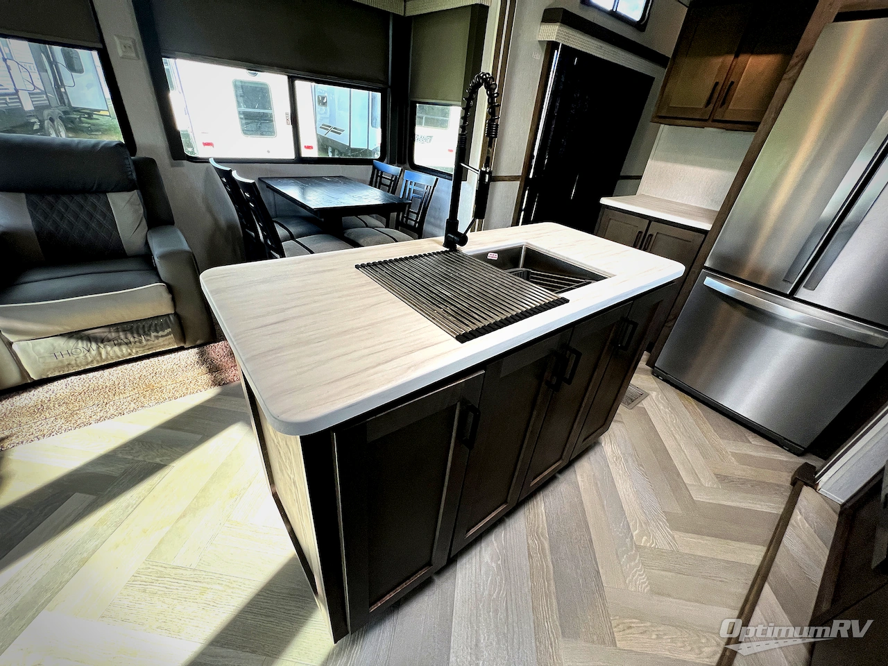 2022 Forest River Wildwood Grand Lodge 42FLDL Photo 11