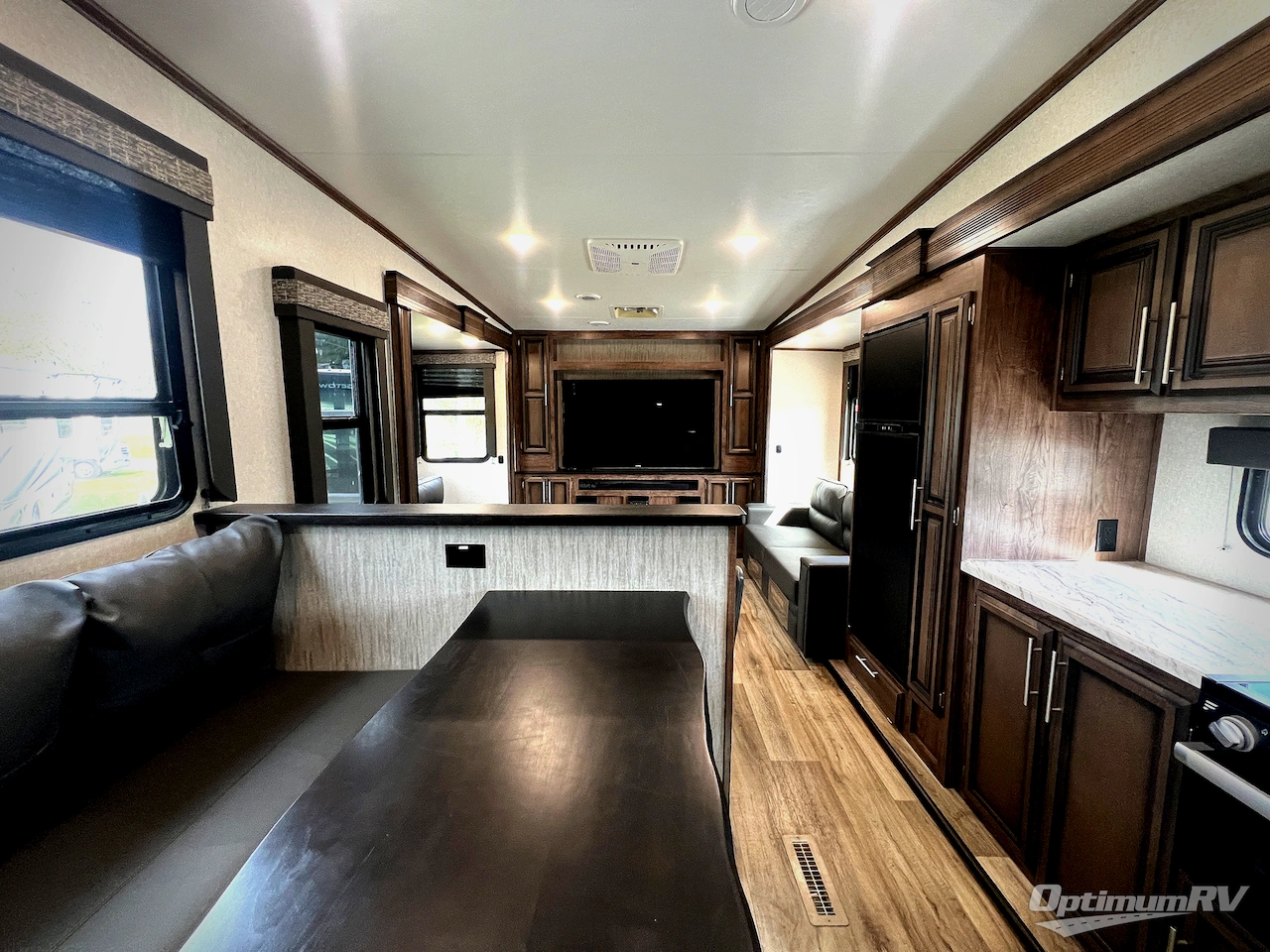 2021 KZ Durango Half-Ton D290RLT Photo 4