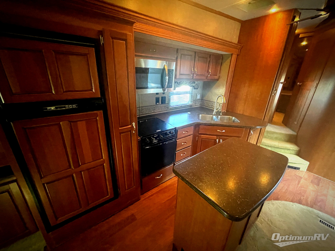 2010 Carriage Cameo 35SB3 Photo 6