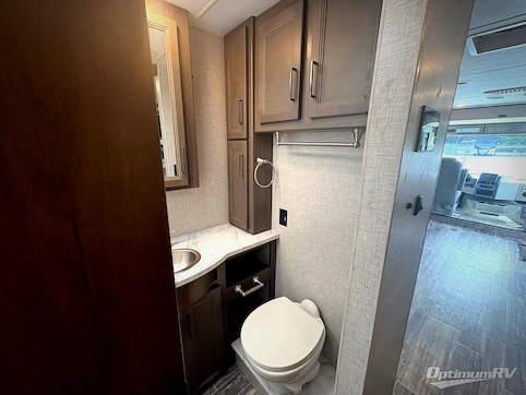 2022 Thor Hurricane 34R RV Photo 4