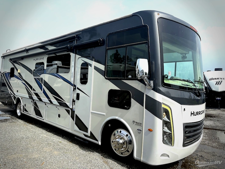 2022 Thor Hurricane 34R RV Photo 1