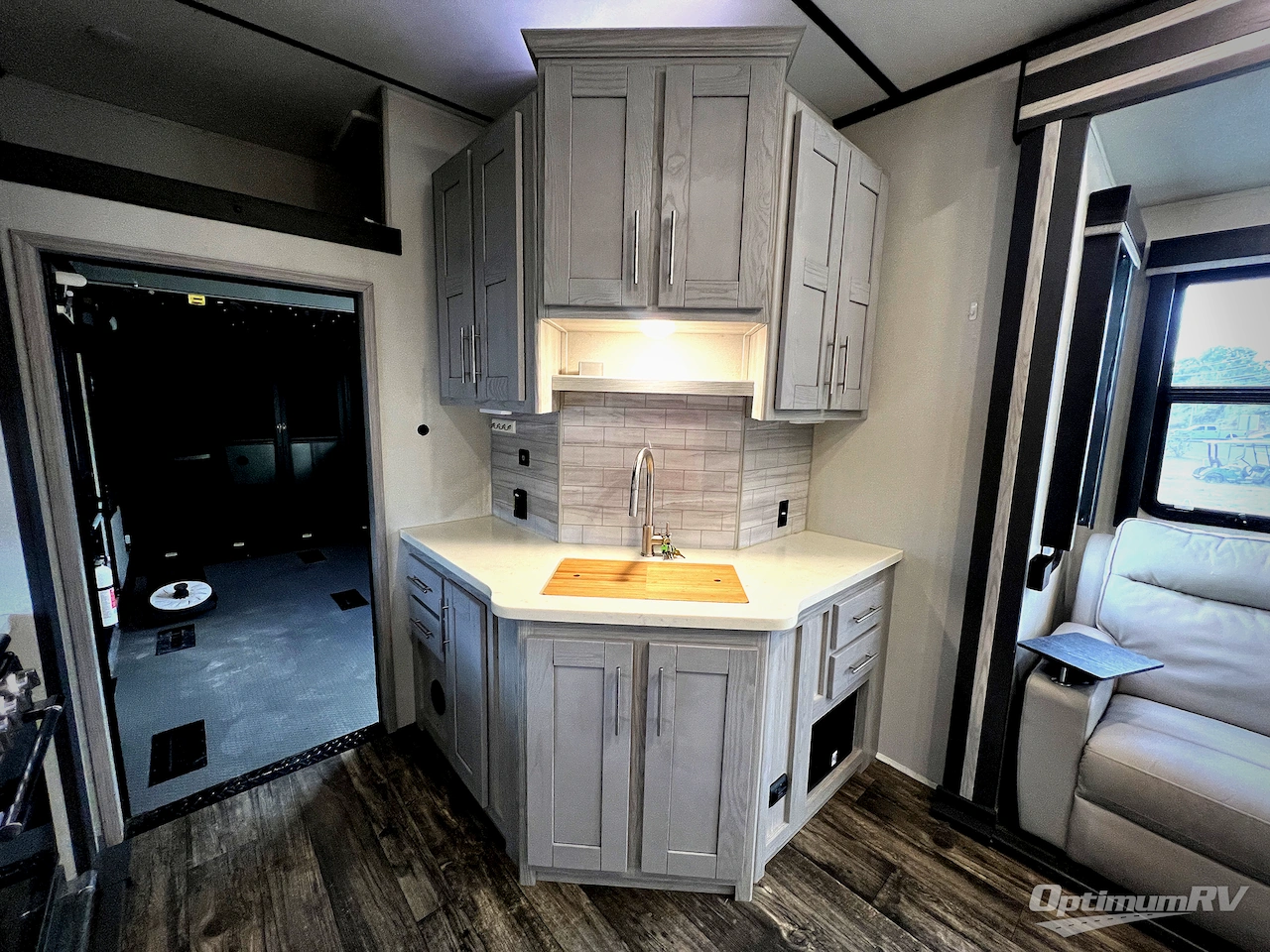 2022 Keystone Fuzion 424 Photo 10