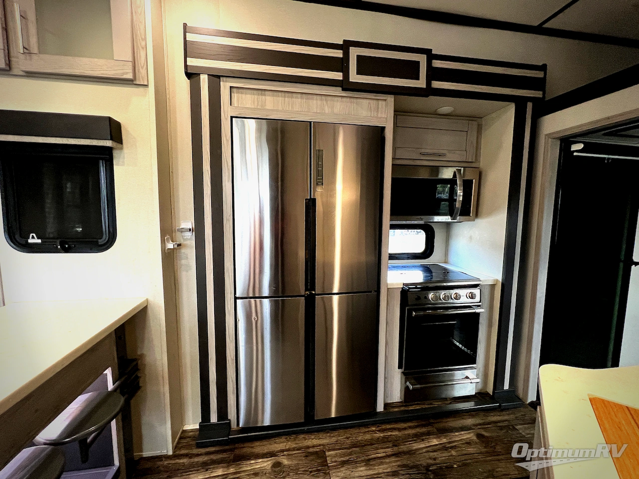 2022 Keystone Fuzion 424 Photo 13