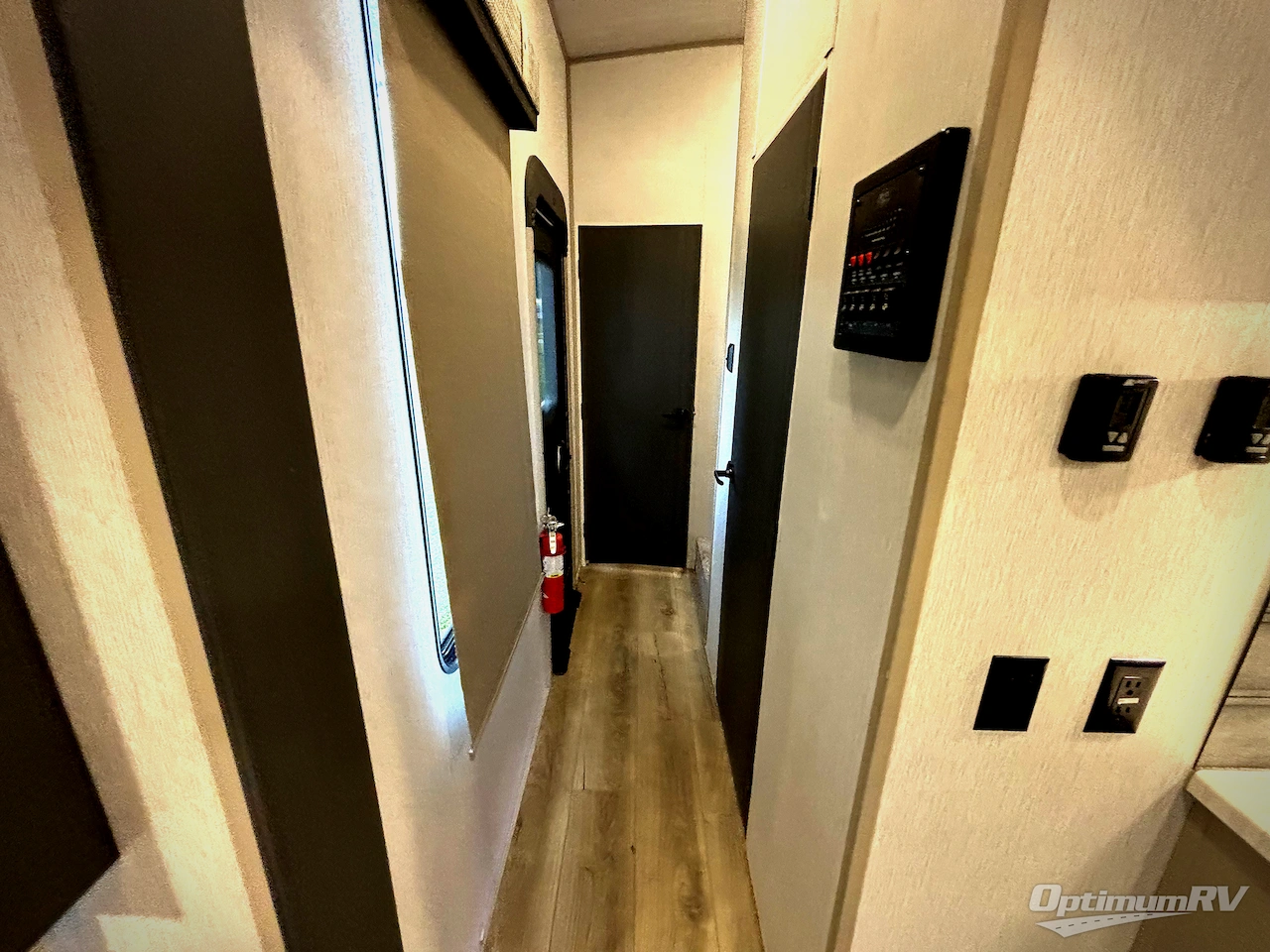 2023 Forest River Salem Hemisphere 378FL Photo 15