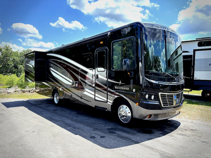 2017 Holiday Rambler Vacationer 33C RV Photo 1