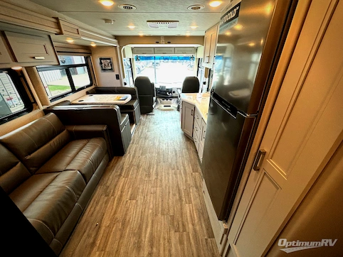 2022 Thor Miramar 37.1 RV Photo 3