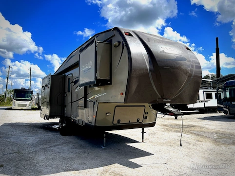 Used 2015 Forest River Flagstaff Classic Super Lite 8528IKWS Featured Photo