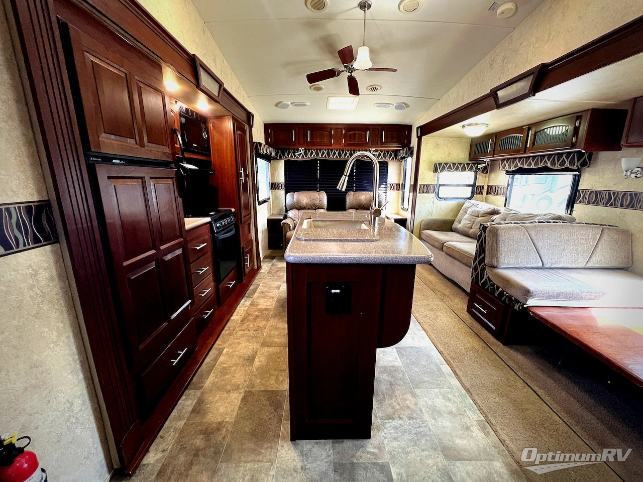 2015 Forest River Flagstaff Classic Super Lite 8528IKWS Photo 4