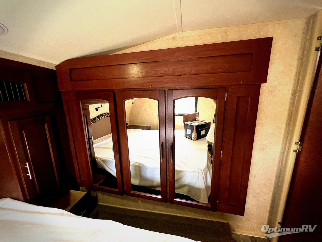 2015 Forest River Flagstaff Classic Super Lite 8528IKWS Photo 17