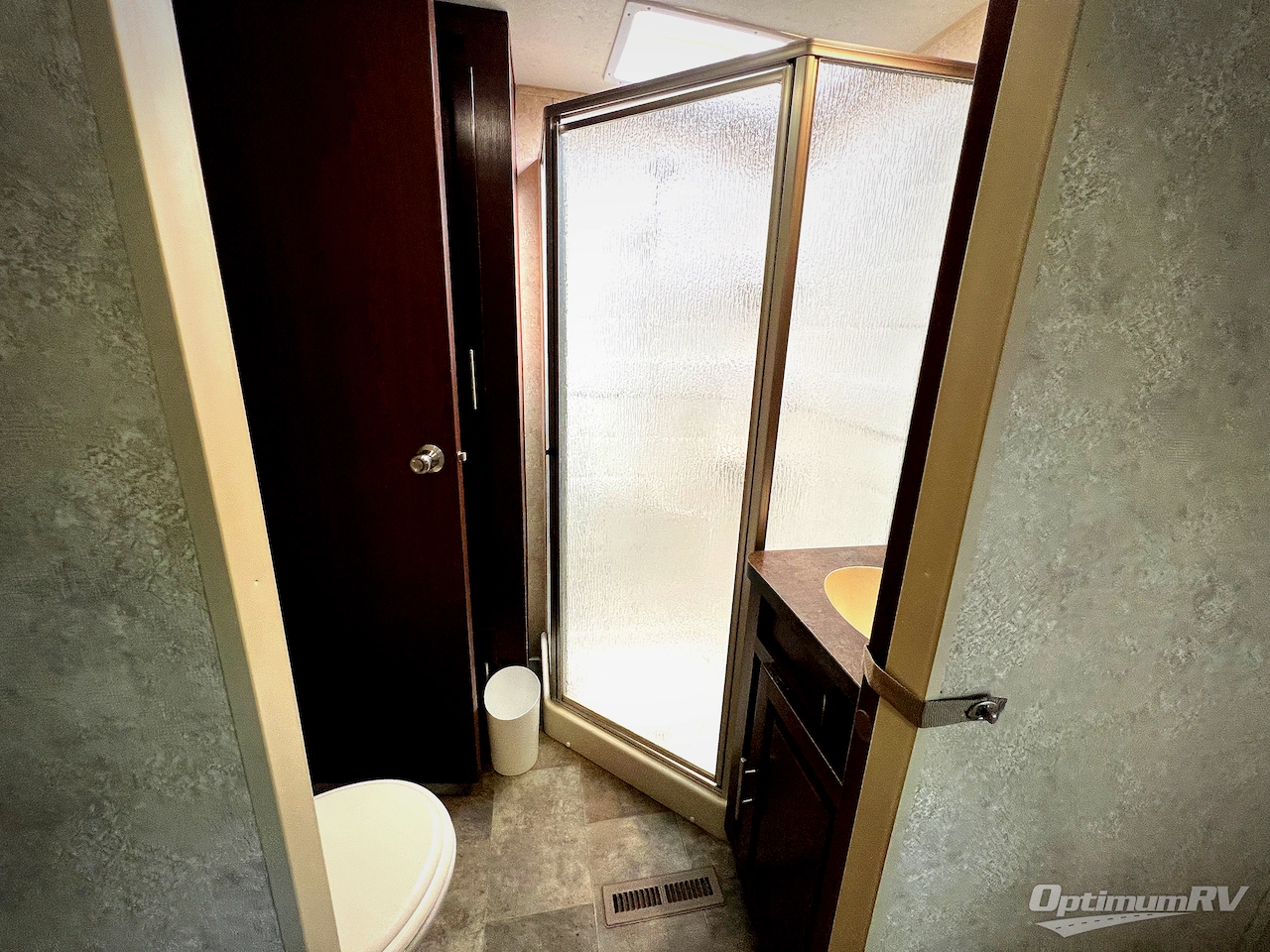 2015 Forest River Flagstaff Classic Super Lite 8528IKWS Photo 18