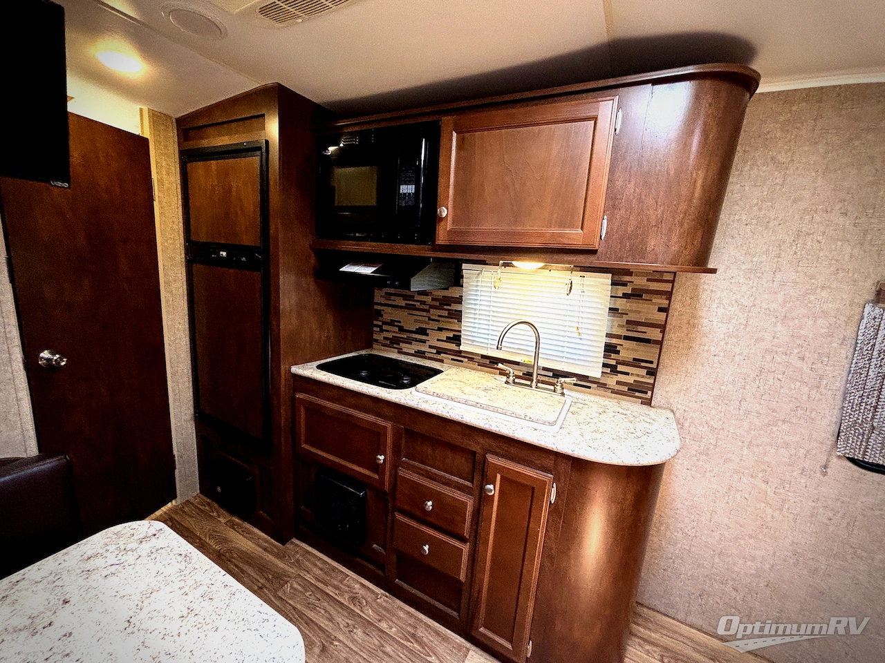 2016 Venture Sonic SN190VRB Photo 5