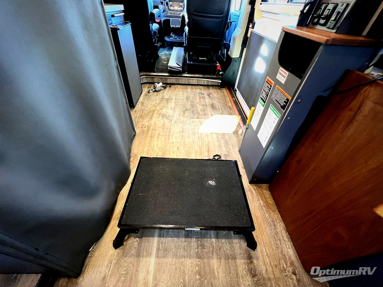 2023 Winnebago Roam U59RX Photo 14