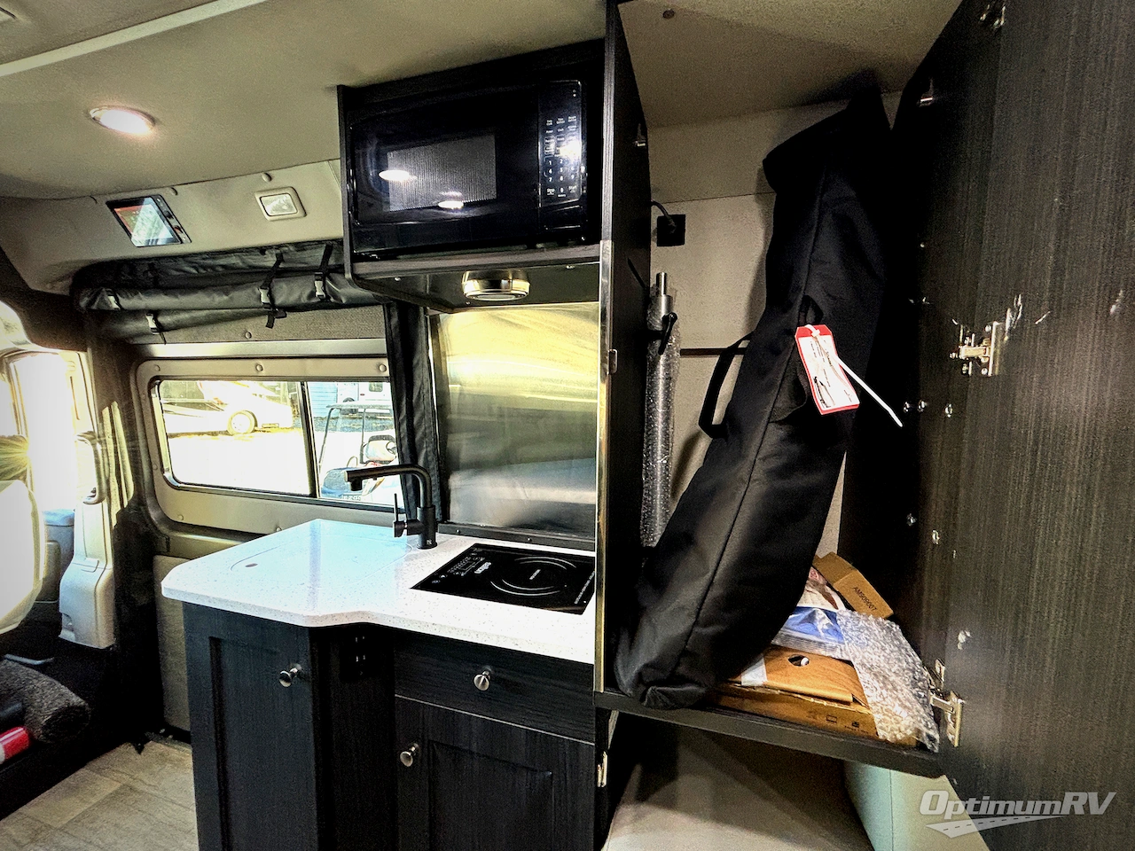 2022 Roadtrek Roadtrek CHASE Photo 6