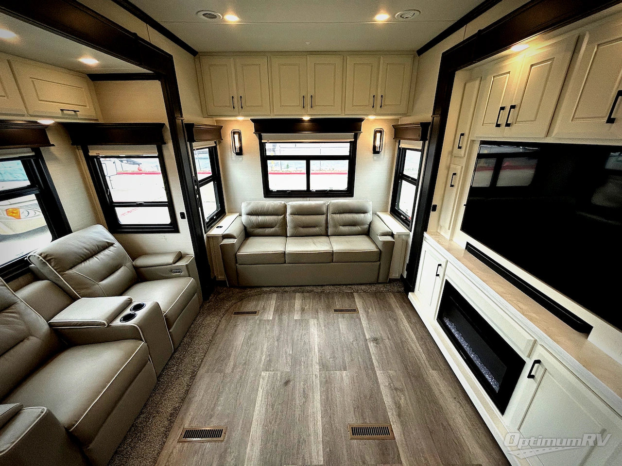 2023 DRV Luxury Suites Mobile Suites MS Houston Photo 7