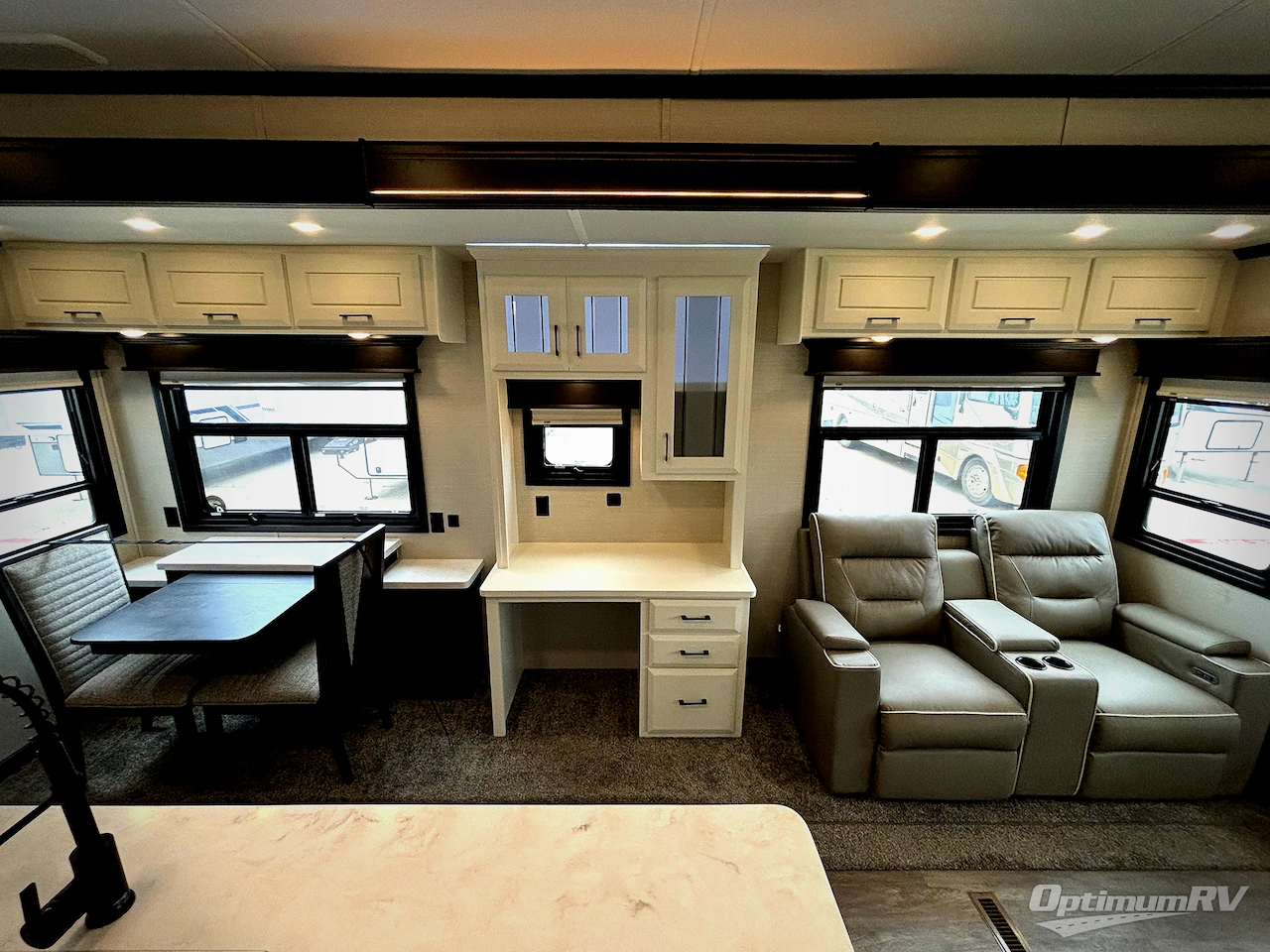 2023 DRV Luxury Suites Mobile Suites MS Houston Photo 9