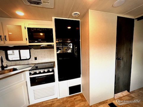 2023 Keystone Hideout 31BRD RV Photo 3