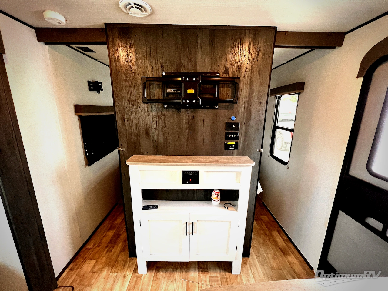 2023 Keystone Hideout 31BRD Photo 7