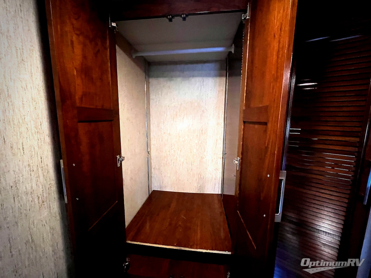 2017 Coachmen Sportscoach Cross Country SRS 364TS Photo 21