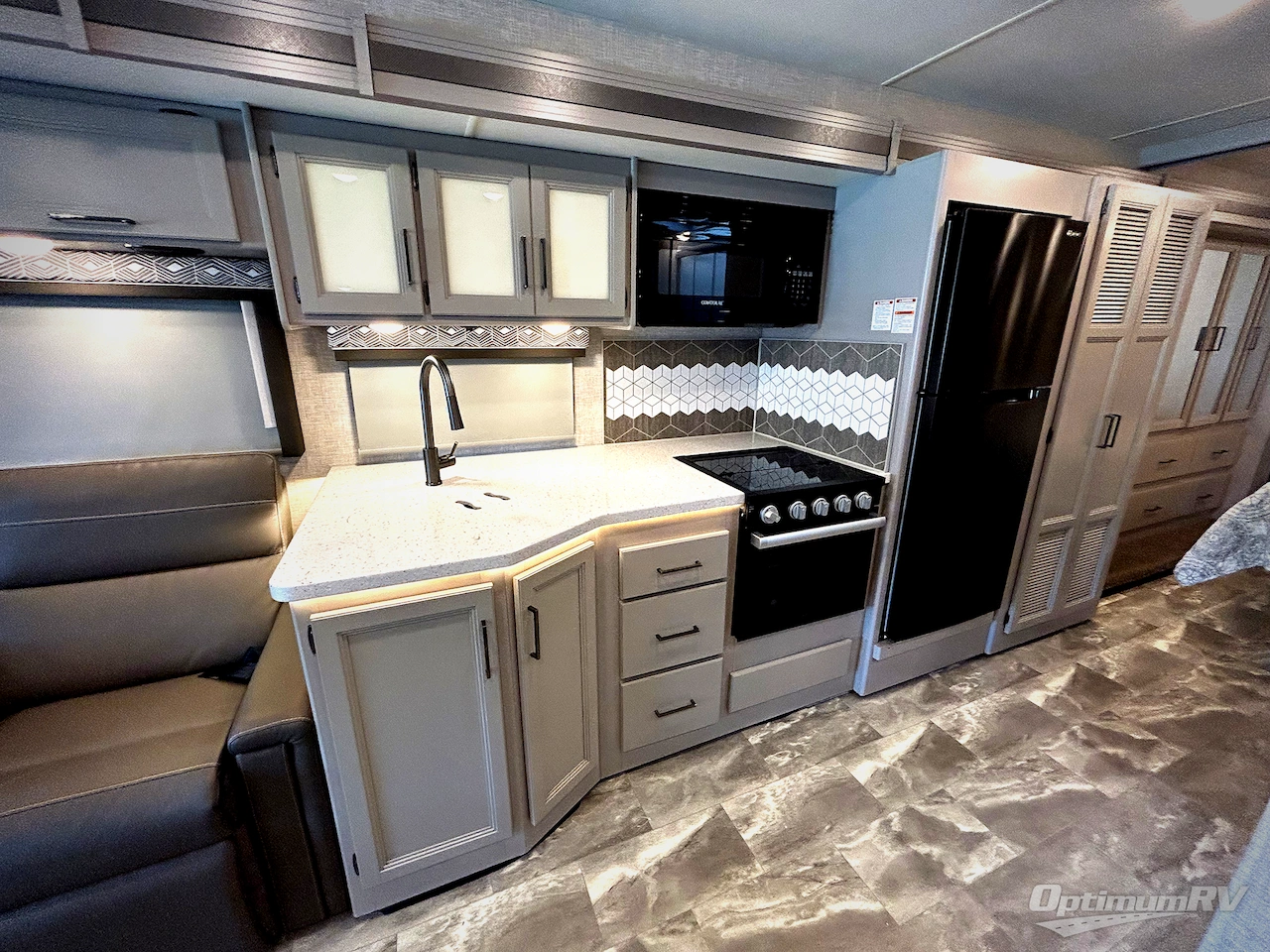 2022 Thor Windsport 34R Photo 4