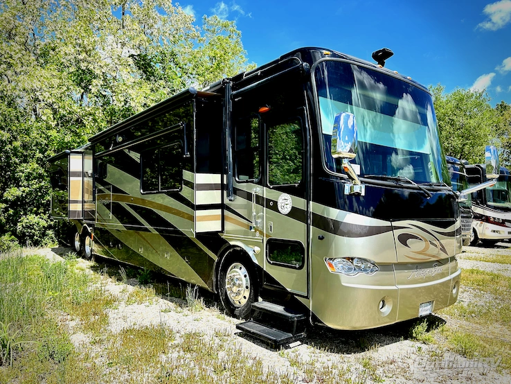 2011 Tiffin Allegro Bus 43 QRP RV Photo 1