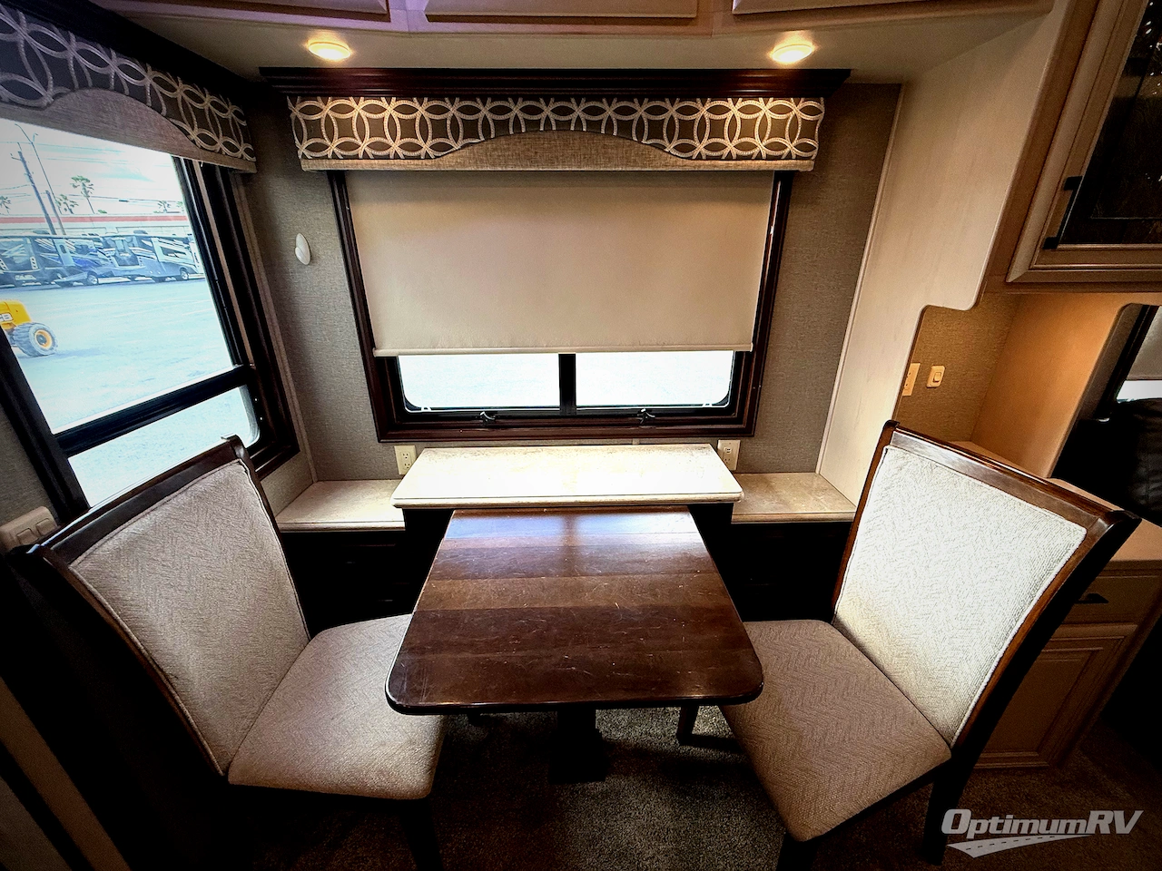 2020 DRV Luxury Suites Mobile Suites 40KSSB4 Photo 5