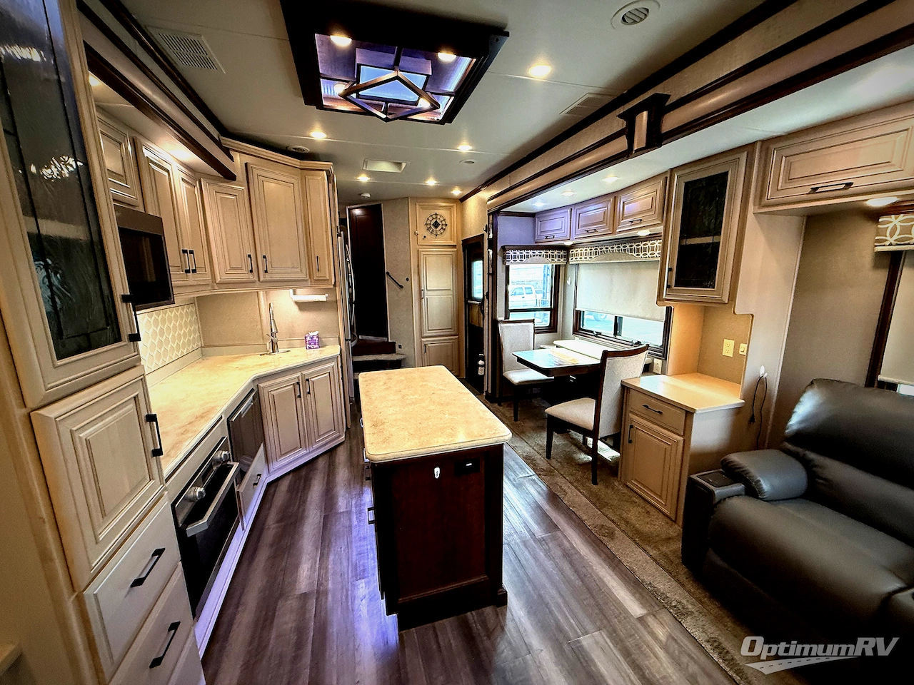 2020 DRV Luxury Suites Mobile Suites 40KSSB4 Photo 9