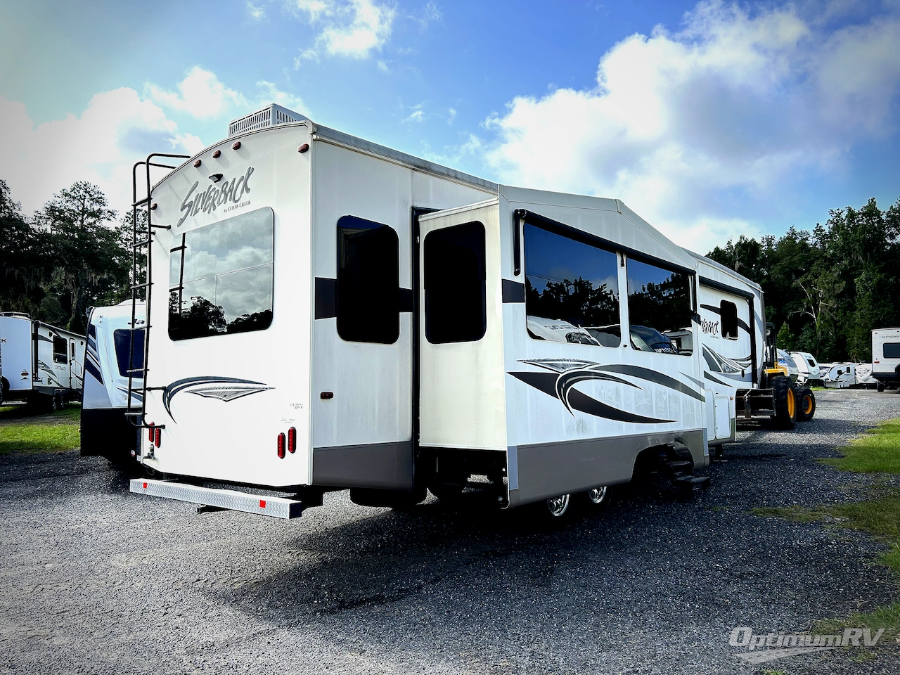 2015 Forest River Cedar Creek Silverback 33IK Photo 2