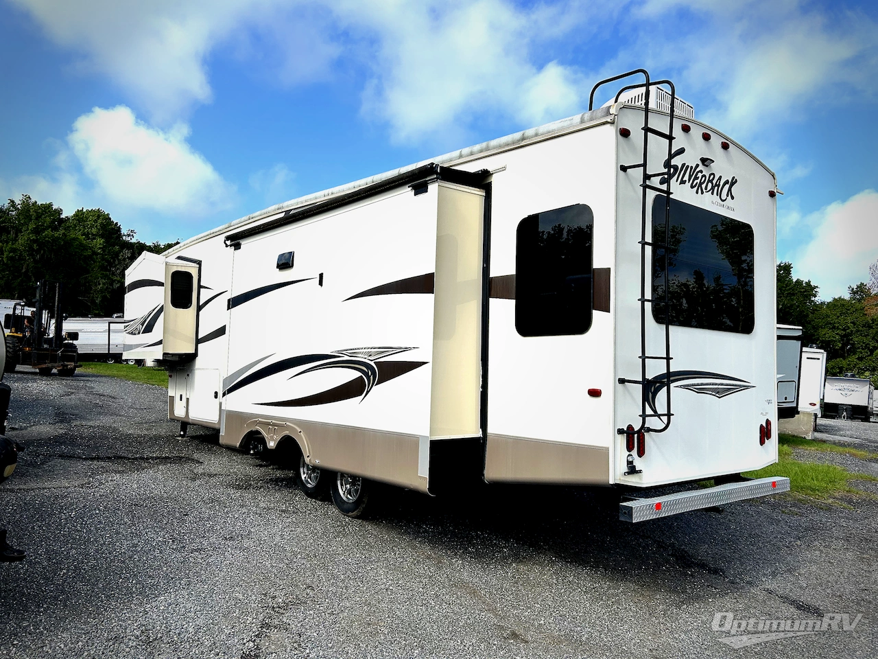 2015 Forest River Cedar Creek Silverback 33IK Photo 3