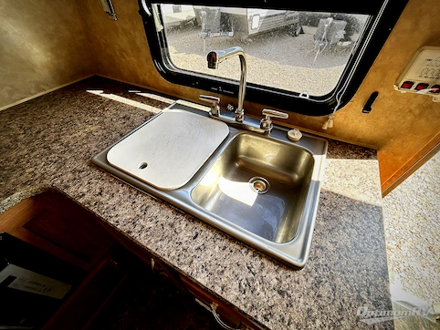 2010 Jayco Octane ZX Super Lite 161 RV Photo 3