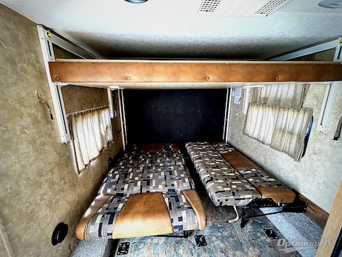 2010 Jayco Octane ZX Super Lite 161 RV Photo 4
