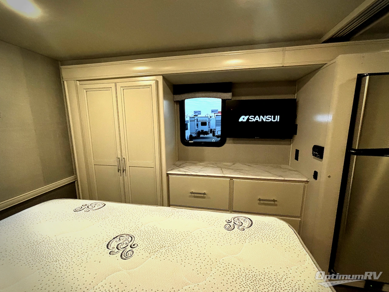 2023 Fleetwood Flair 29M Photo 13