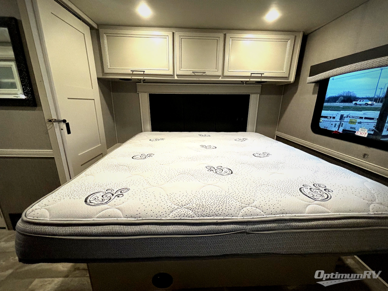 2023 Fleetwood Flair 29M Photo 14