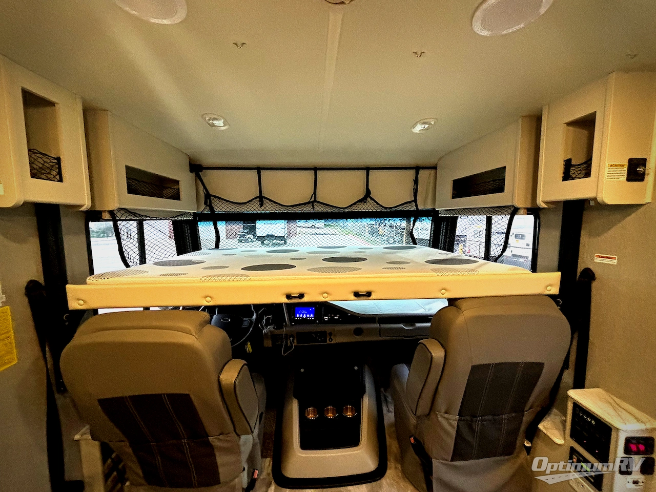 2023 Fleetwood Flair 29M Photo 15