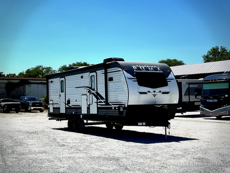 2022 Palomino Puma 26FKDS RV Photo 1