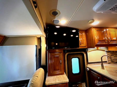 2018 Thor Palazzo 36.1 RV Photo 2