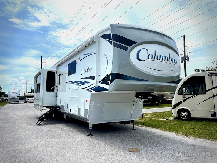 2023 Palomino Columbus 384RK RV Photo 1