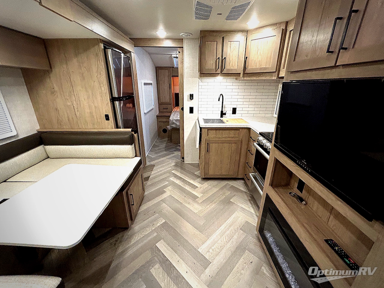 2023 Ember Touring Edition 24BH Photo 5