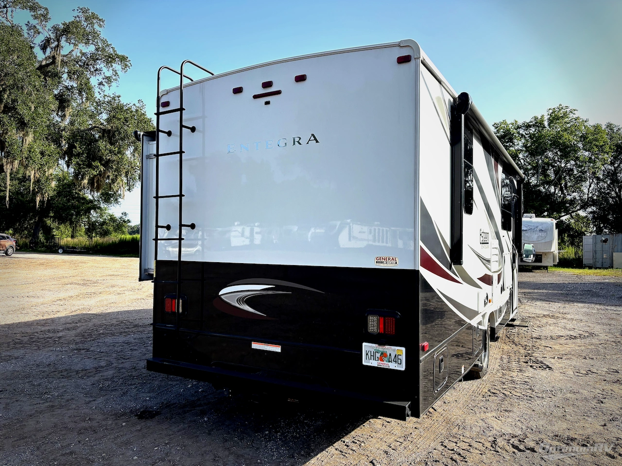 2022 Entegra Esteem 27U Photo 2