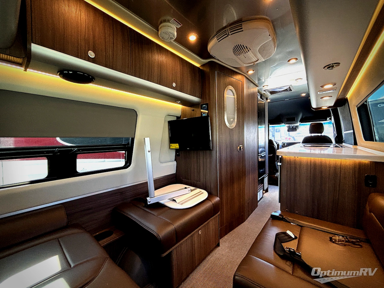 2020 Airstream Interstate Grand Tour EXT Std. Model Photo 8