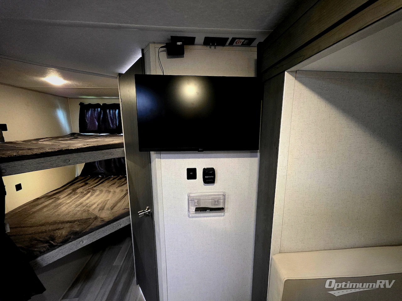 2023 Forest River Wildwood FSX 178BHSK Photo 7