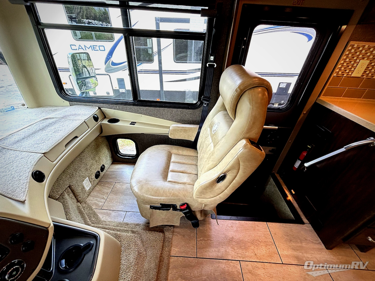 2017 Tiffin Allegro 36 UA Photo 9