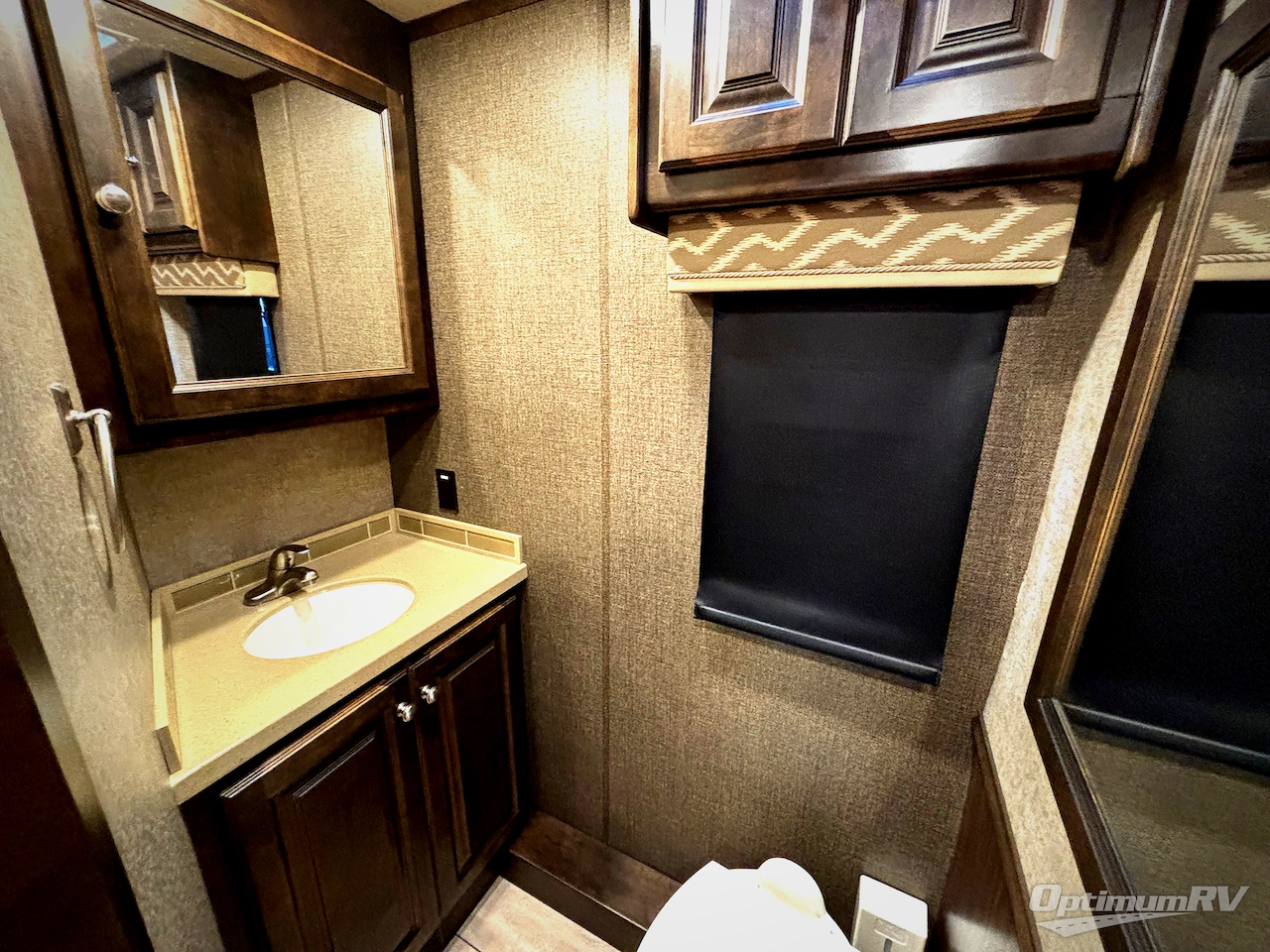 2017 Tiffin Allegro 36 UA Photo 19