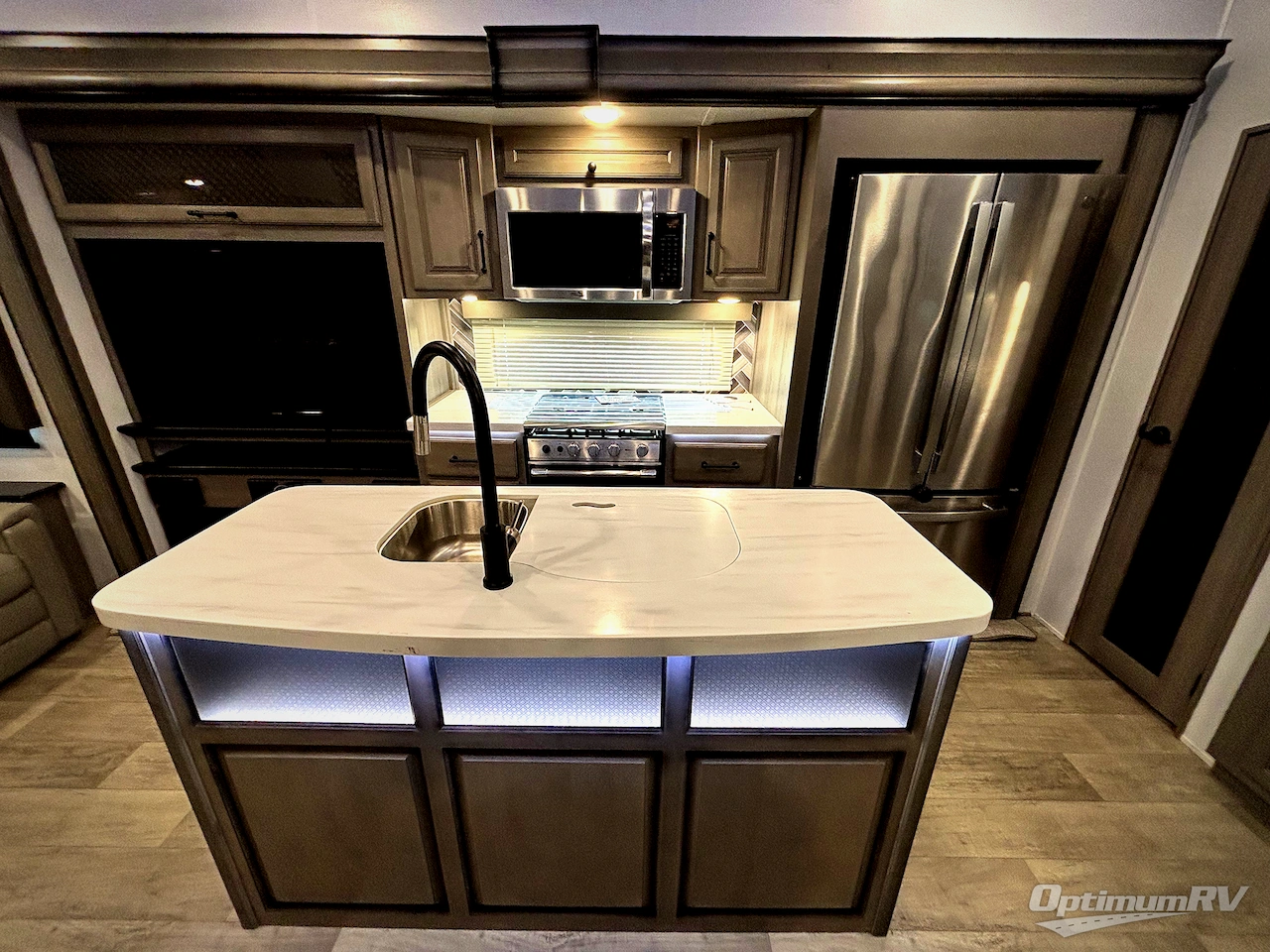 2022 Keystone Montana 3121RL Photo 6