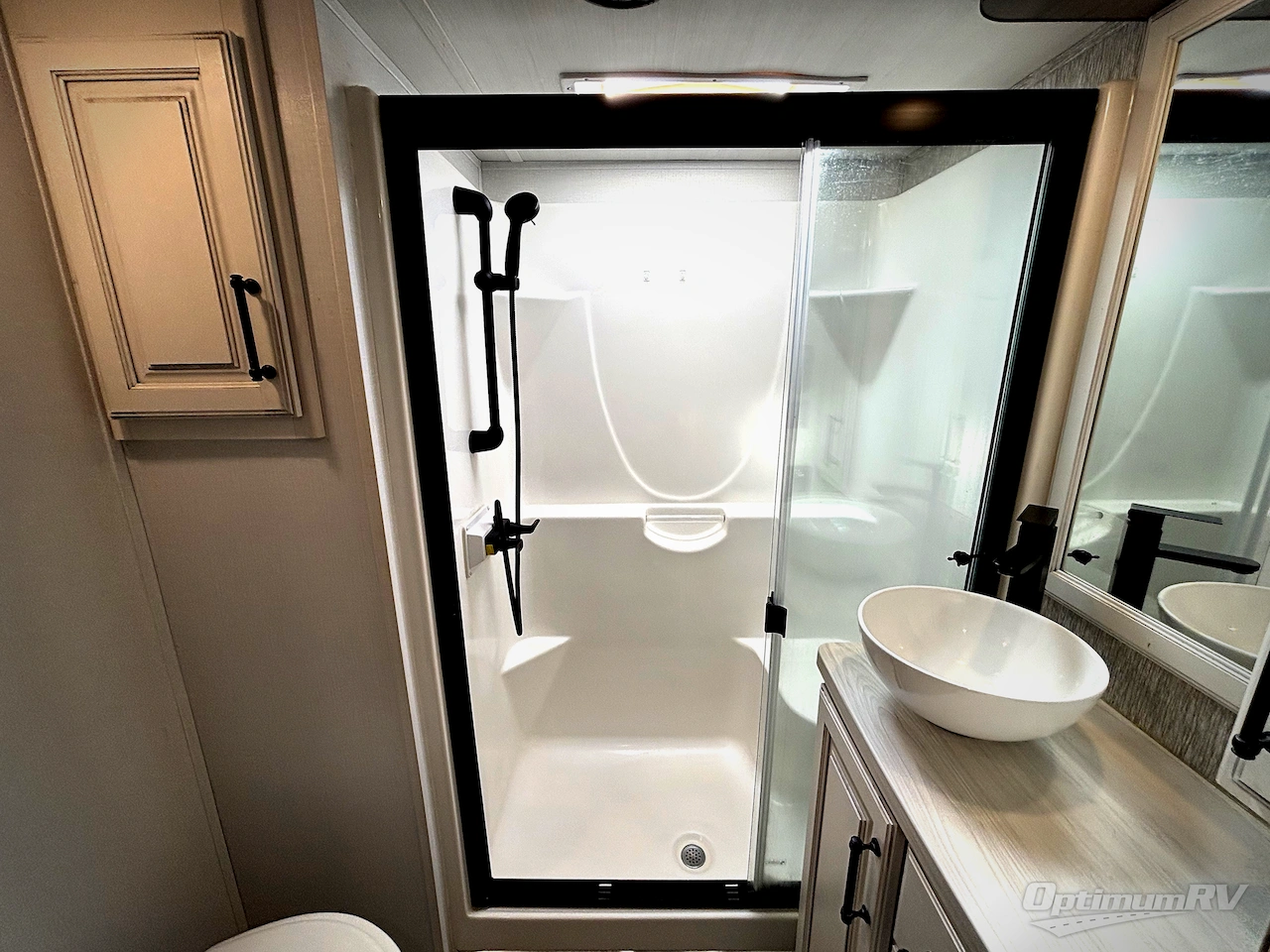 2022 Keystone Montana 3121RL Photo 14