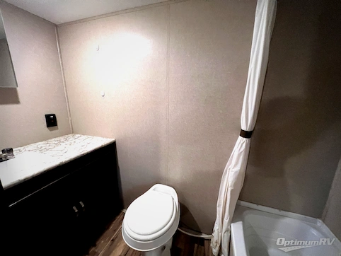 2019 Keystone Springdale Mini 1700FQ RV Photo 4