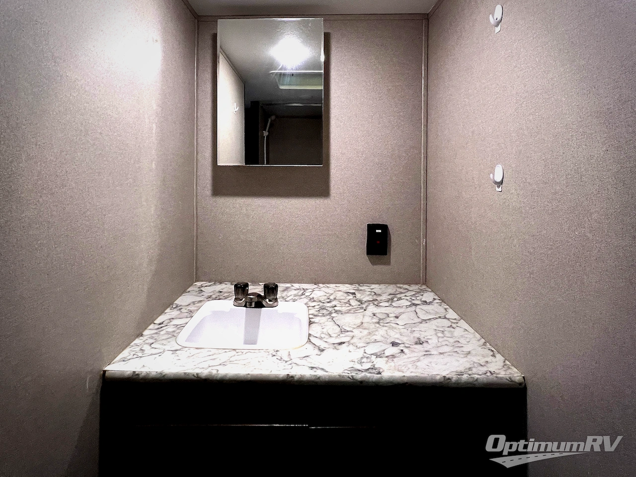 2019 Keystone Springdale Mini 1700FQ Photo 23