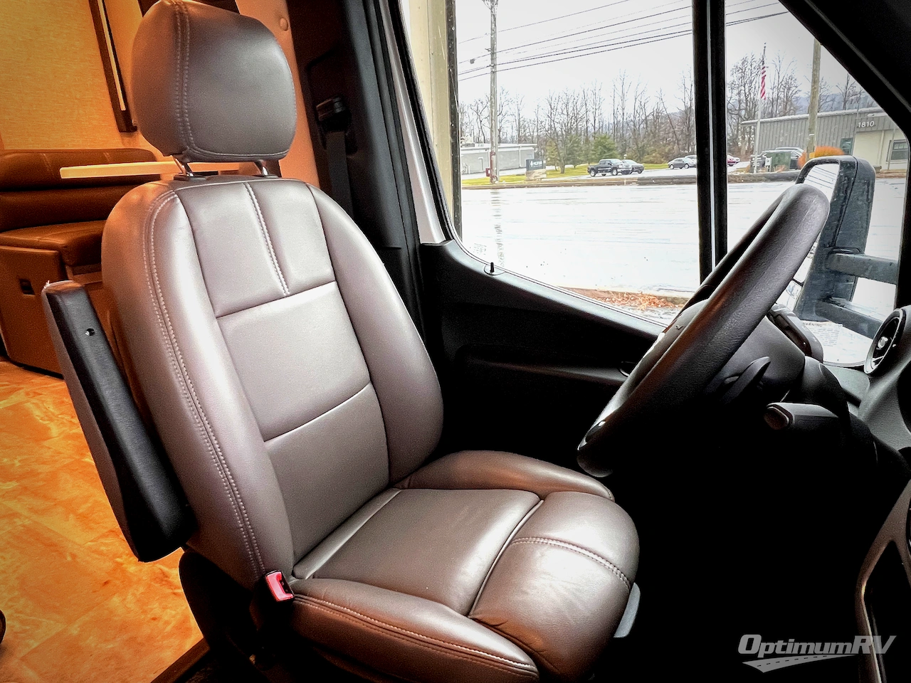 2022 Thor Quantum Sprinter DS24 Photo 6