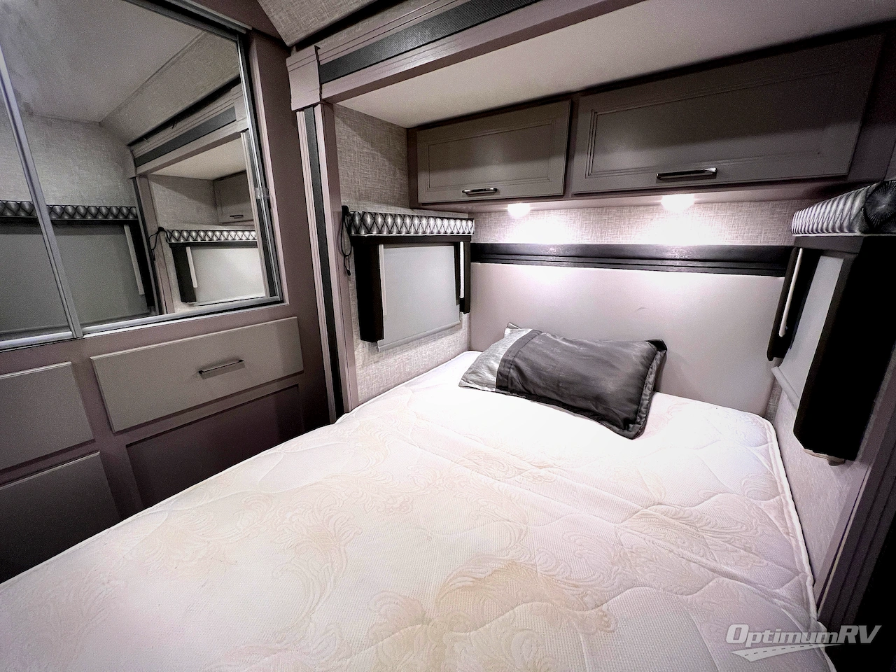 2022 Thor Quantum Sprinter DS24 Photo 33
