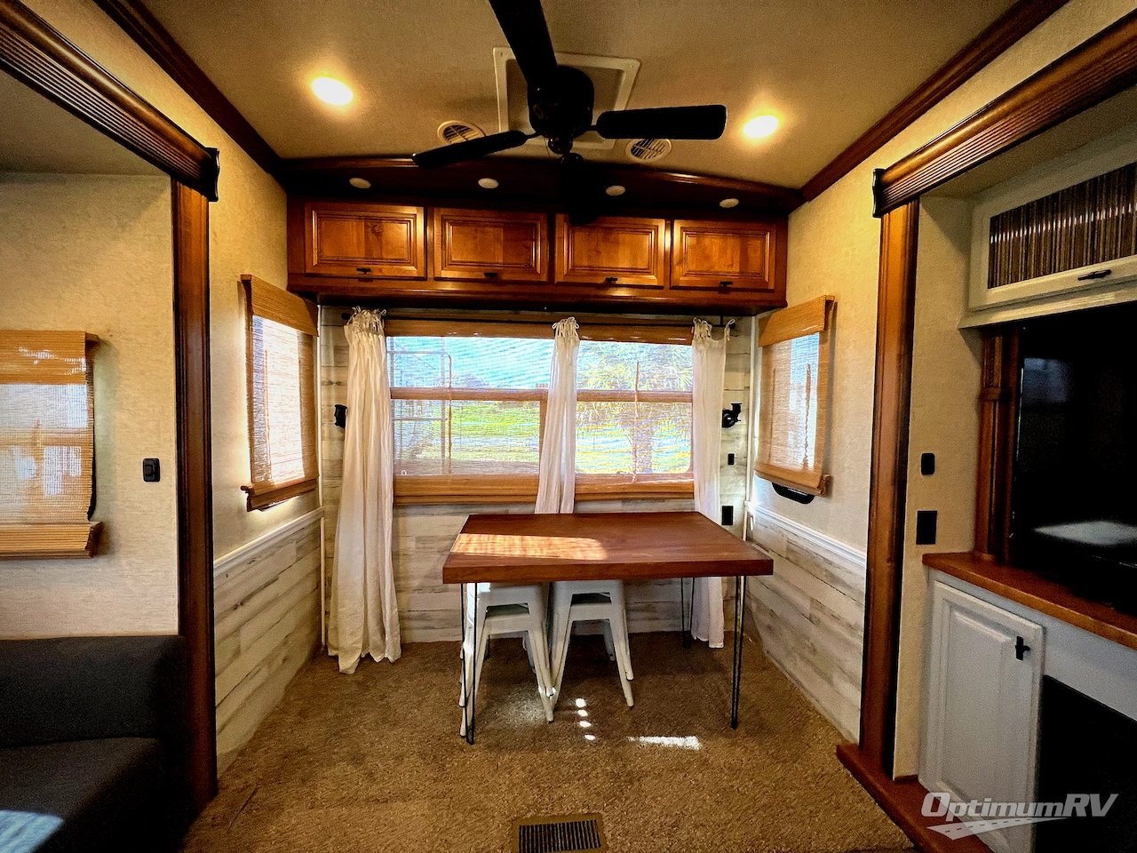 2016 Heartland Big Country 3850MB Photo 6
